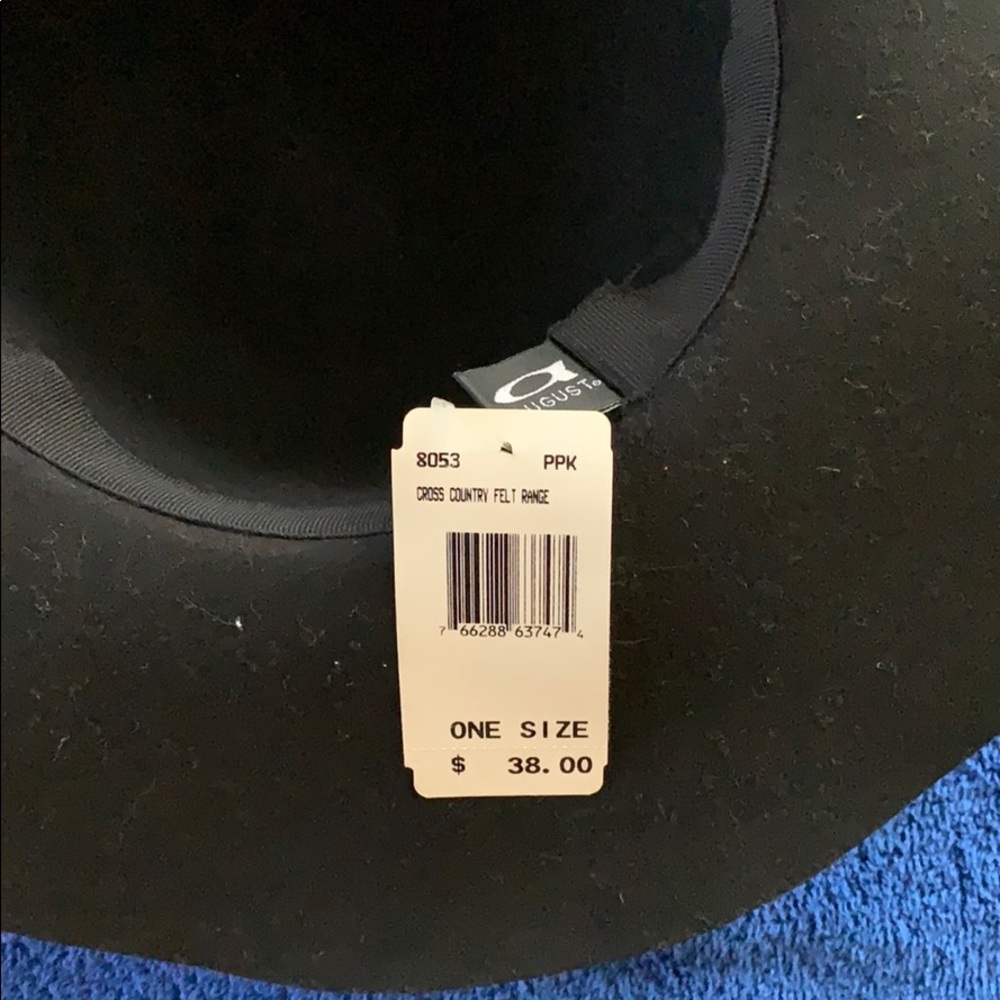 Hat - Picture 5 of 6